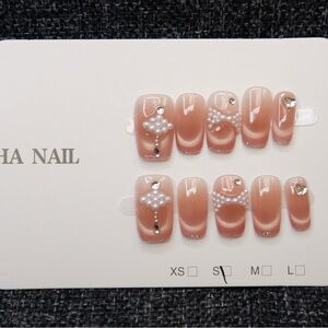 Brand new Press-on Nail